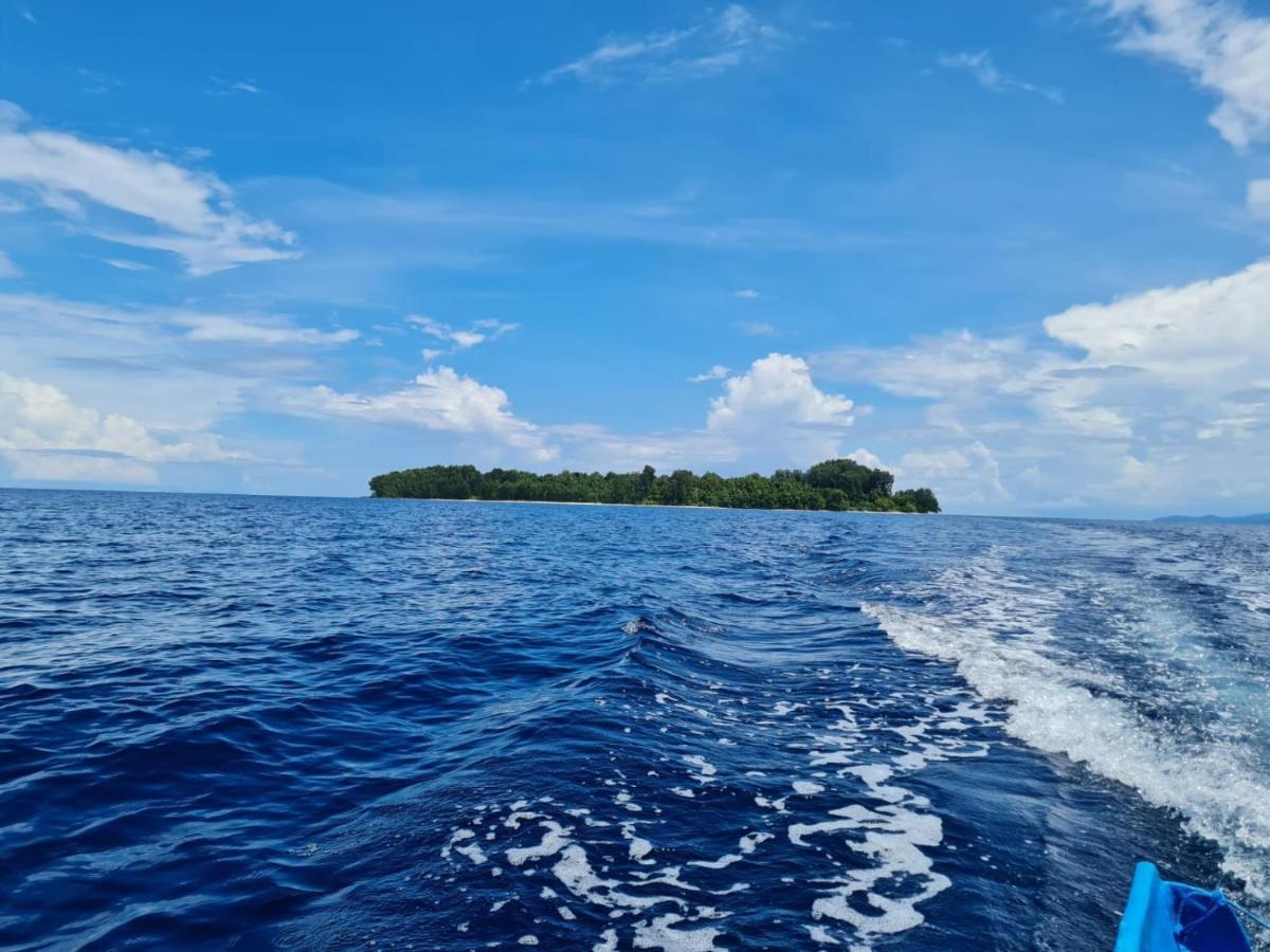 Wai Resort - Raja Ampat Pulau Birie Exteriör bild