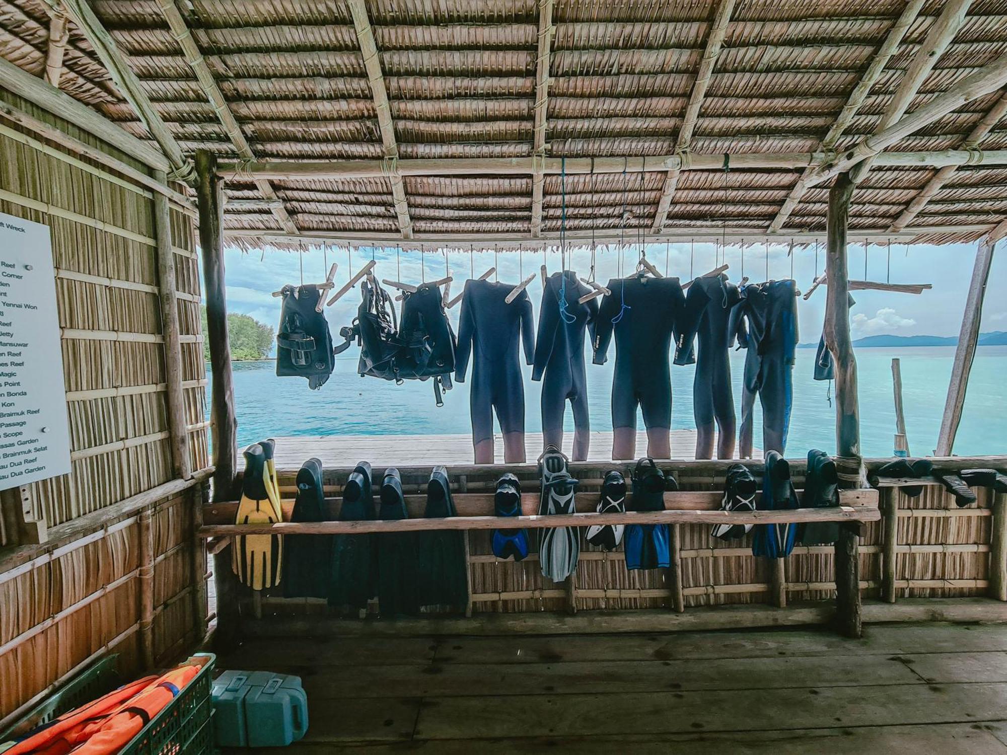 Wai Resort - Raja Ampat Pulau Birie Exteriör bild